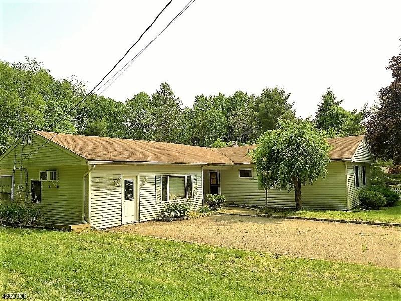 237 Mission Rd - Photo 1