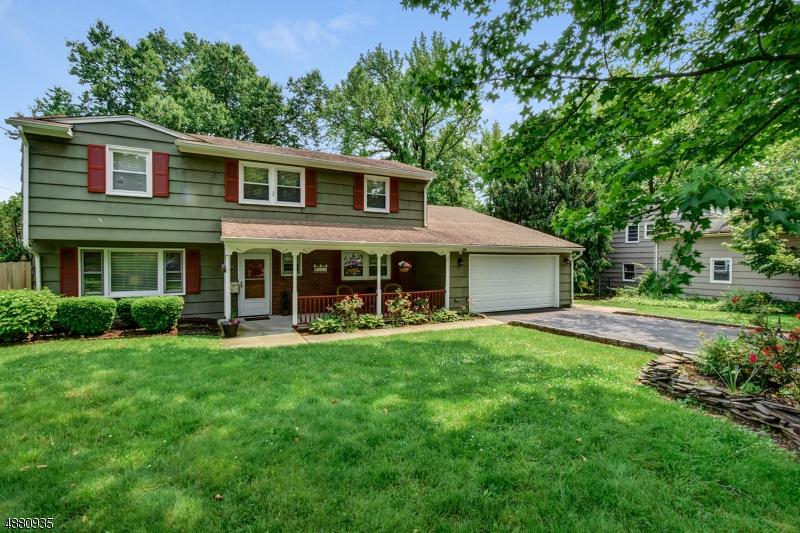 121 Landsdowne Ave - Photo 1