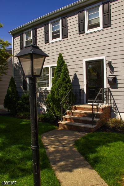 286 Vreeland Ave - Photo 1
