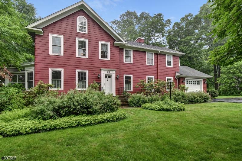 24 Maple St - Photo 1