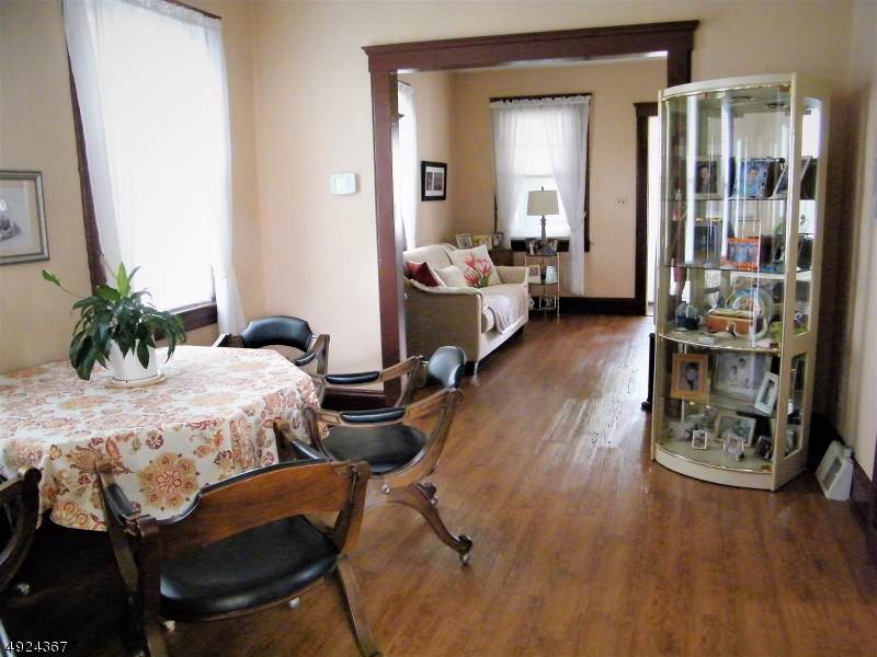 2520 Linn Ave - Photo 1