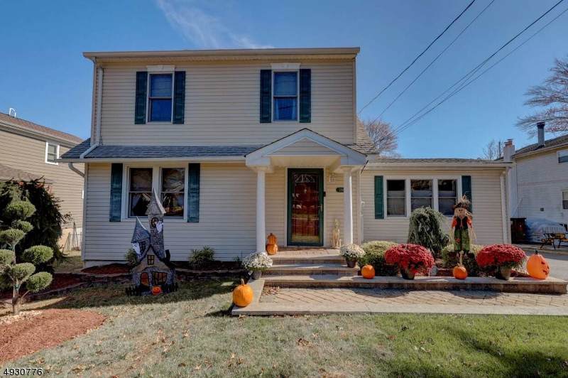 258 Mountain Ave - Photo 1