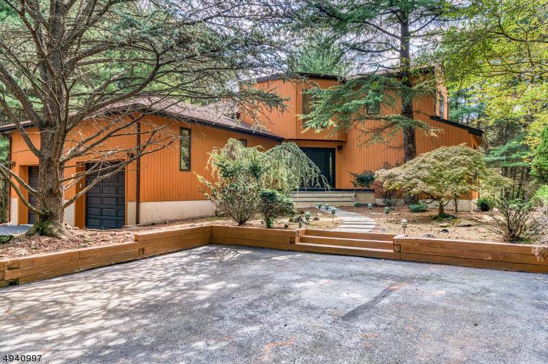 19 Lilac Dr - Cul De Sac - Photo 1