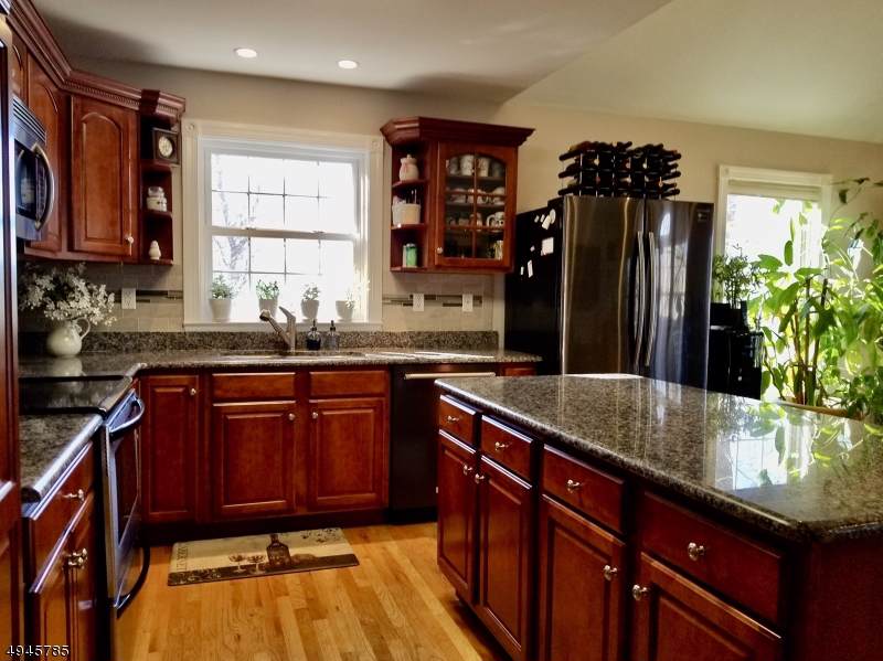 28 Old Stagecoach Rd - Photo 1