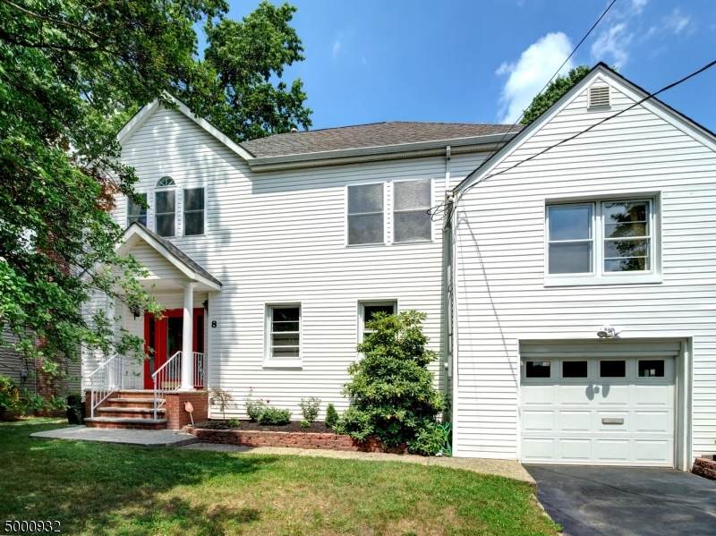 8 Mapes Ave - Photo 1