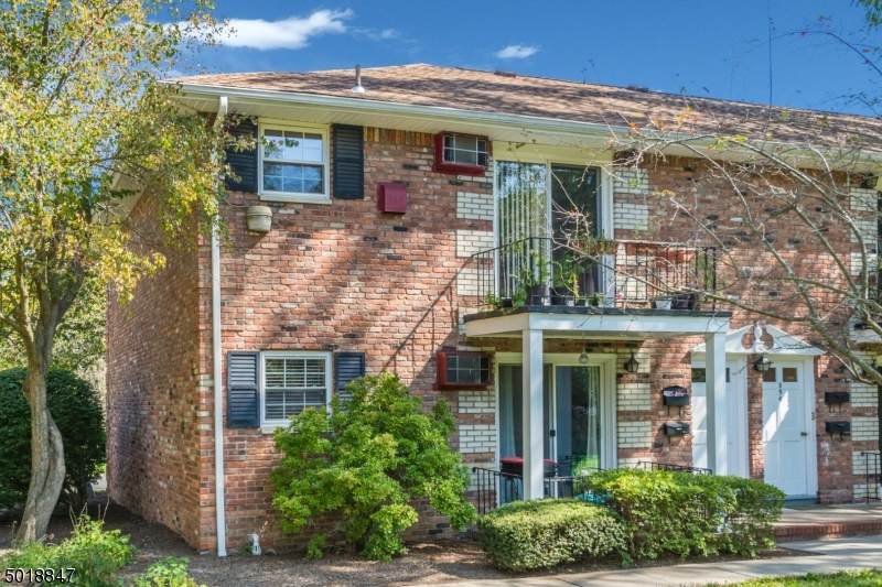 320 South Street 5A - Photo 1