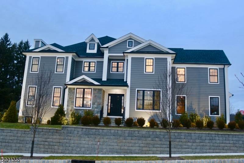 305 Tiffany Way - Photo 1