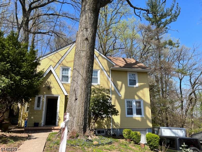 13 Jones Pl - Photo 1