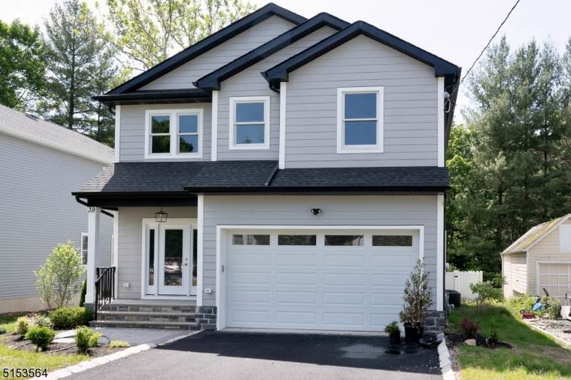 39 Burnet St - Photo 1