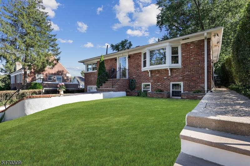 534 Finlay Pl - Photo 1