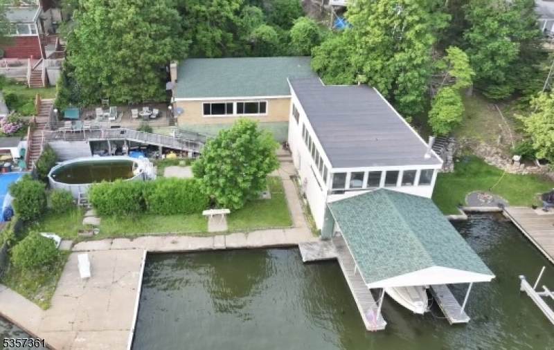 31 Cove Rd - Photo 1