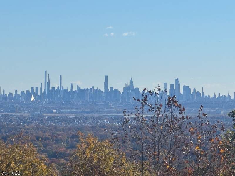 2 Claridge Dr  9Ne - Photo 1