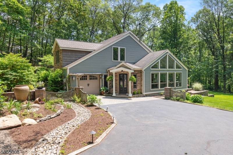 16 Forest Dr - Photo 1