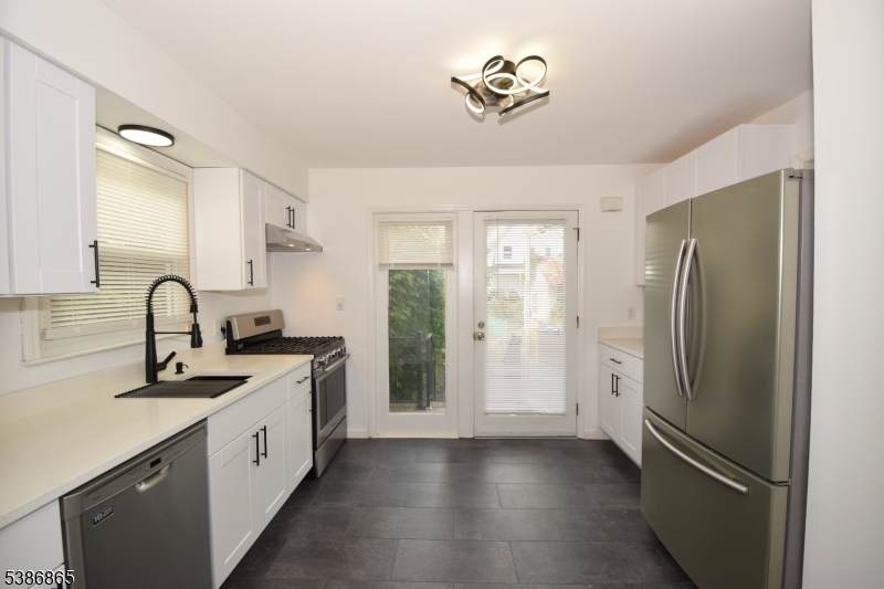 40 Glaser Ave - Photo 1