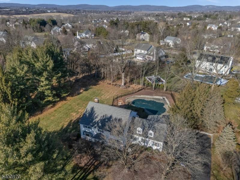 19 Lexington Road - Photo 1