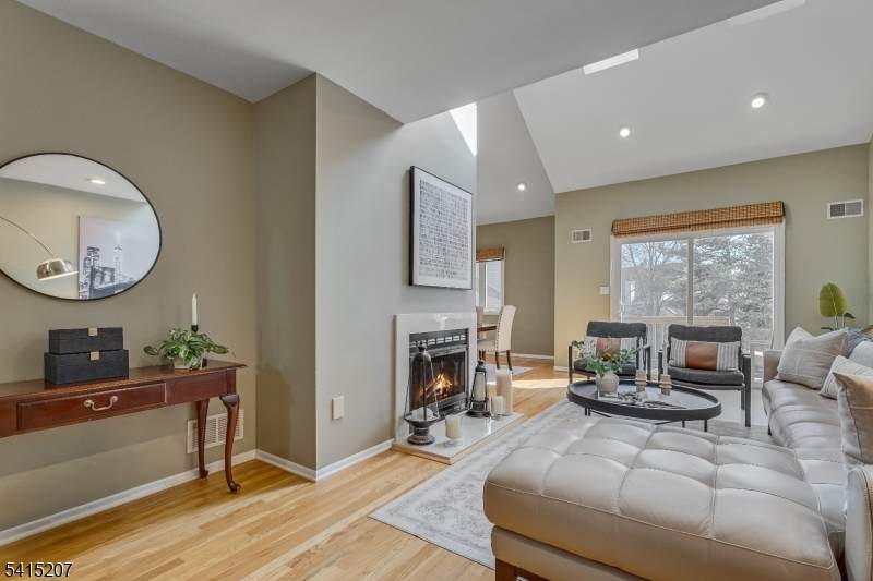 4 Currey Lane - Photo 1