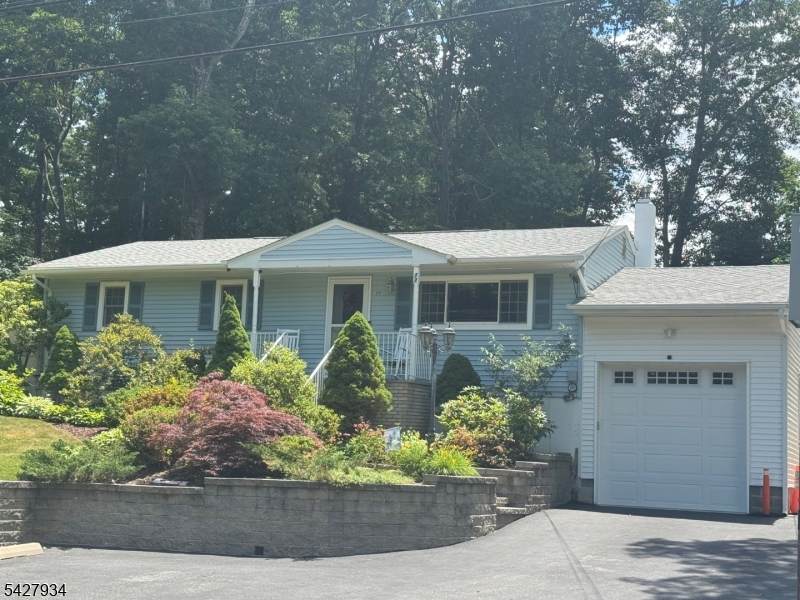 77 Brooklyn Rd - Photo 1