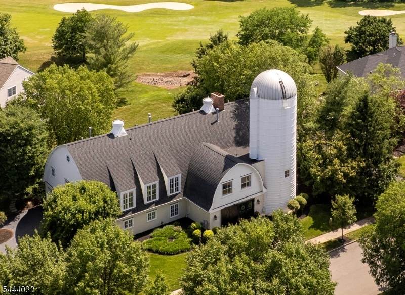 8 Flanders Valley Ct - Photo 1