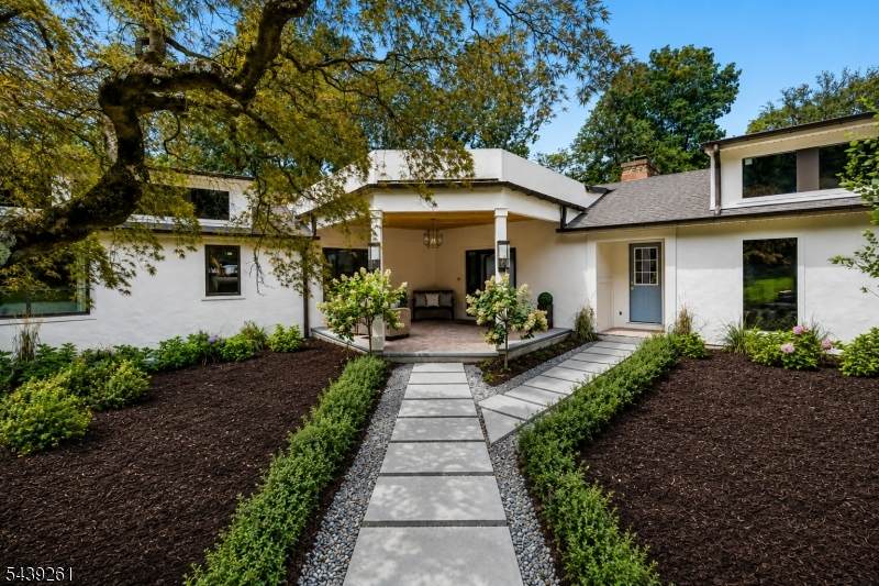 101 Peachcroft Dr - Photo 1