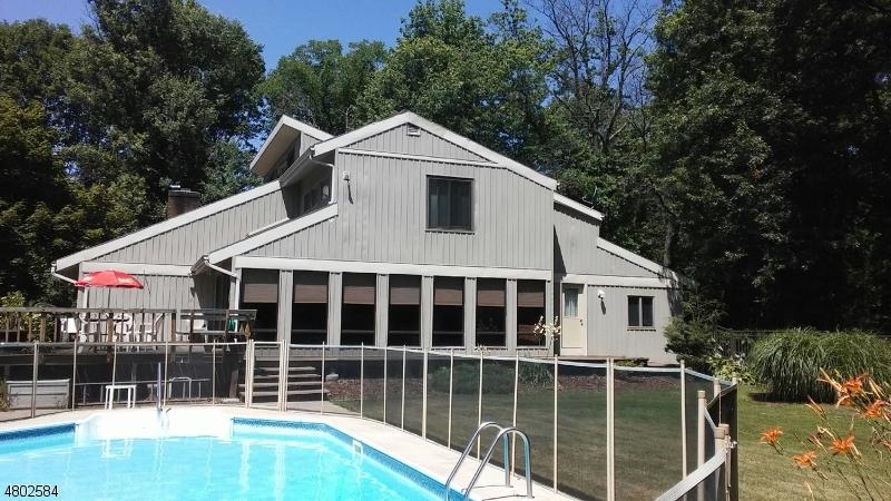 37 Alexandria Dr - Photo 1