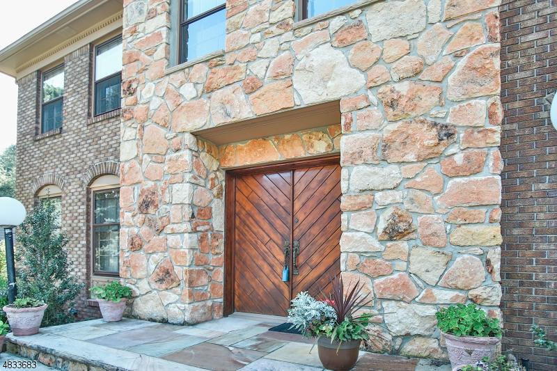 8 Allerton Ct - Photo 1