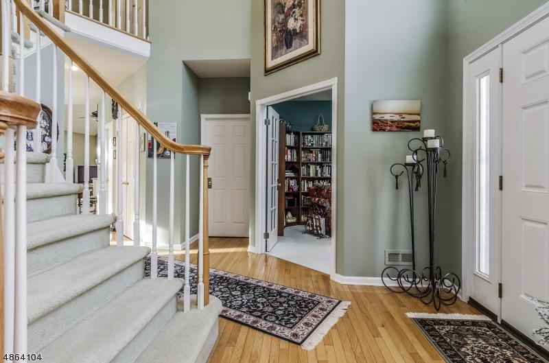 4 Farrow Ln - Photo 1