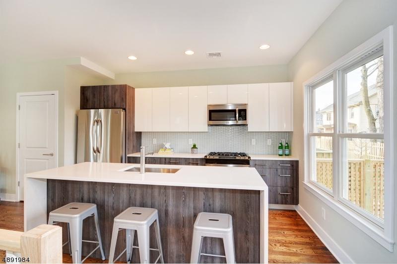 94 Grove St - Photo 1