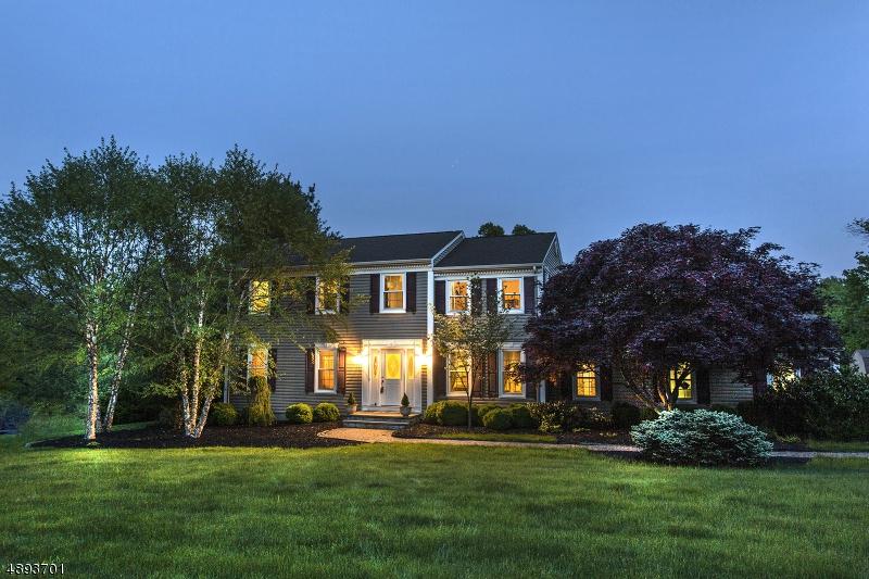 18 Sleepy Hollow Dr - Photo 1