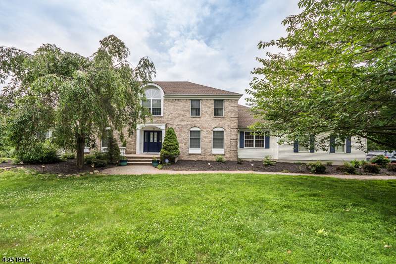 5 Wakefield Dr - Photo 1