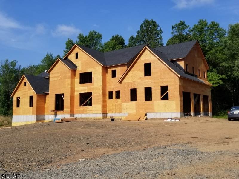 4 Twin Brooks Court - Photo 1