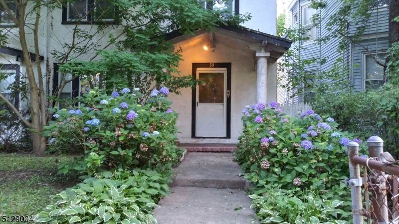 52 Weequahic Ave - Photo 1