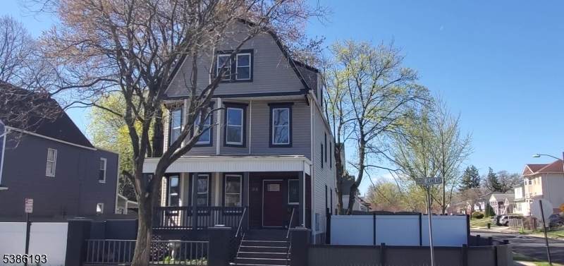 99 Rhode Island Ave - Photo 1