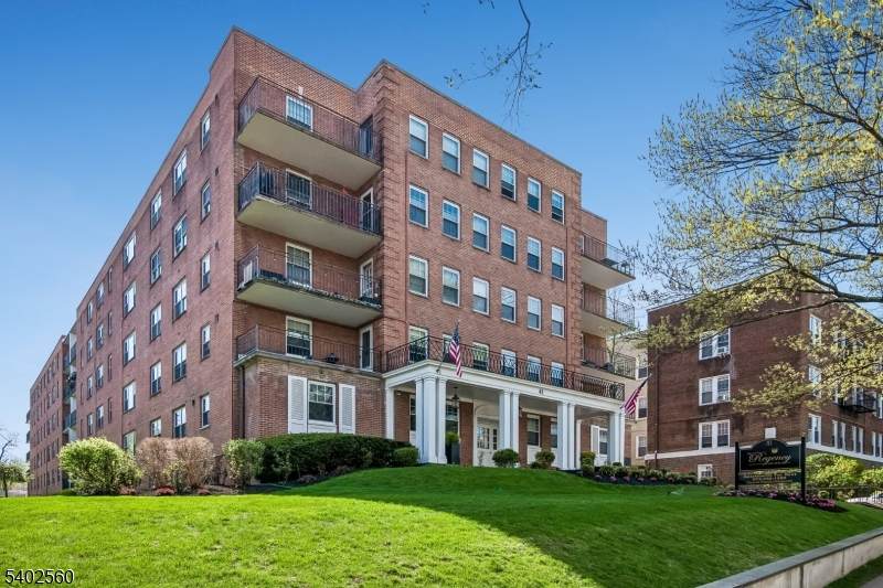 41 Elm St - Photo 1