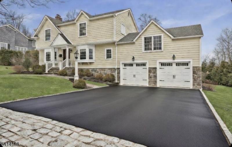 68 Knollwood Ave - Photo 1