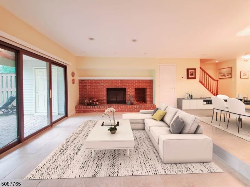 2 Woodward Ln - Photo 1