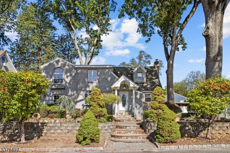 156 E Linden Ave - Photo 1