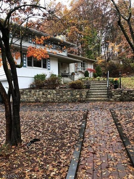 5 Walden Ln - Photo 1