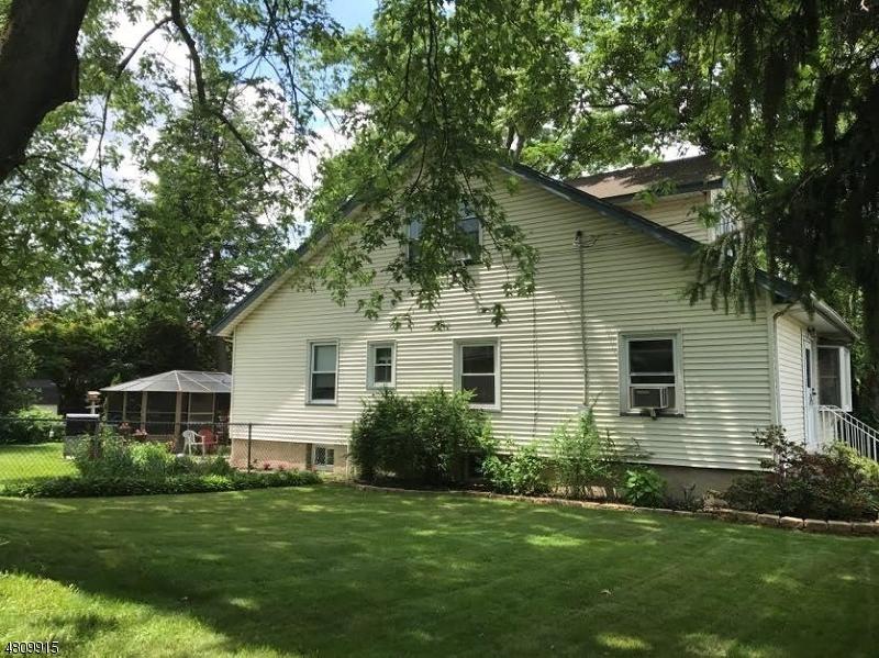315 Edgewood Ter - Photo 1