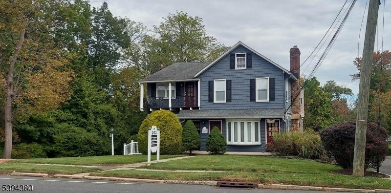 202 Mountain Ave - Photo 1