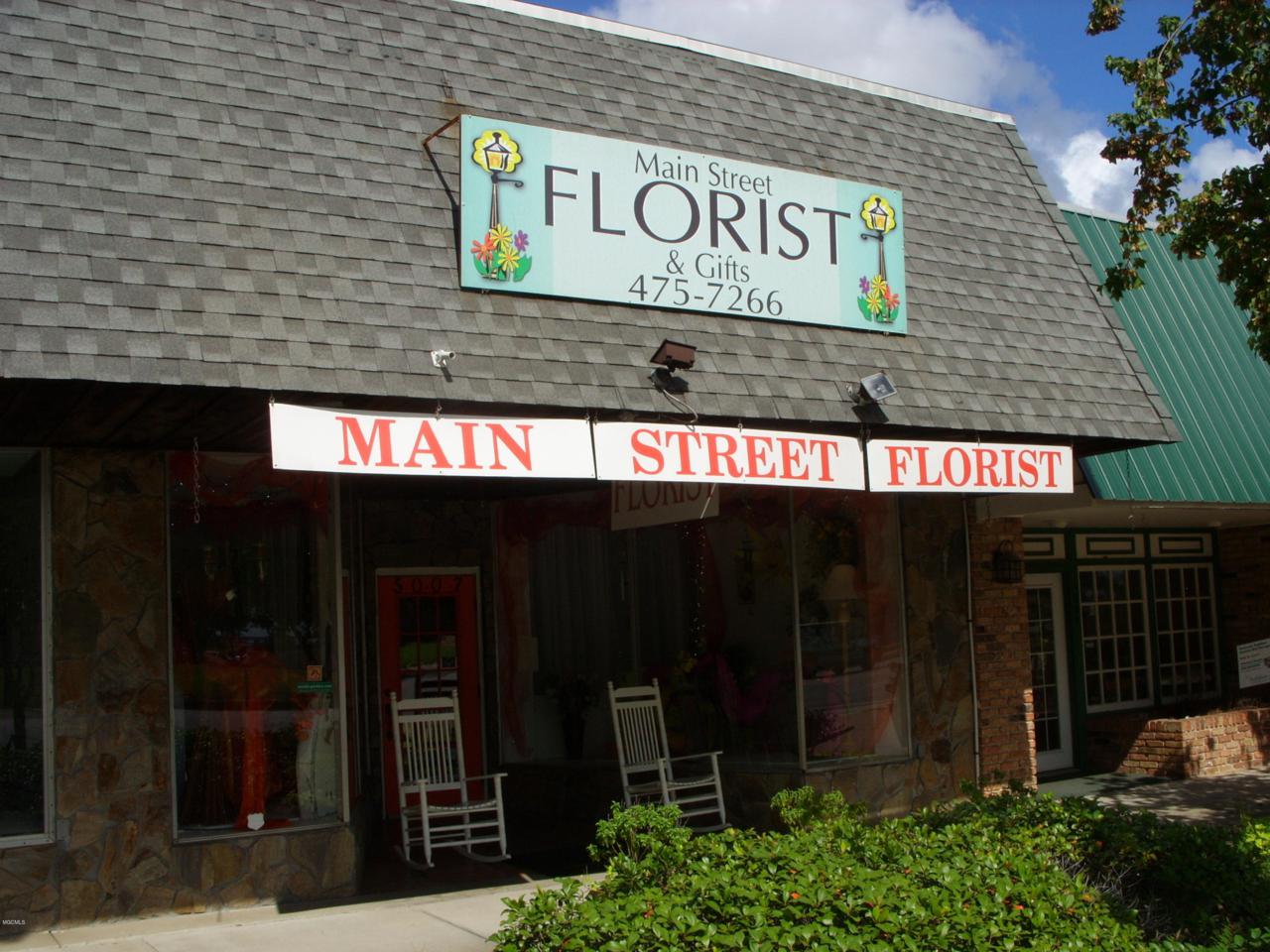 5007 Main St - Photo 1