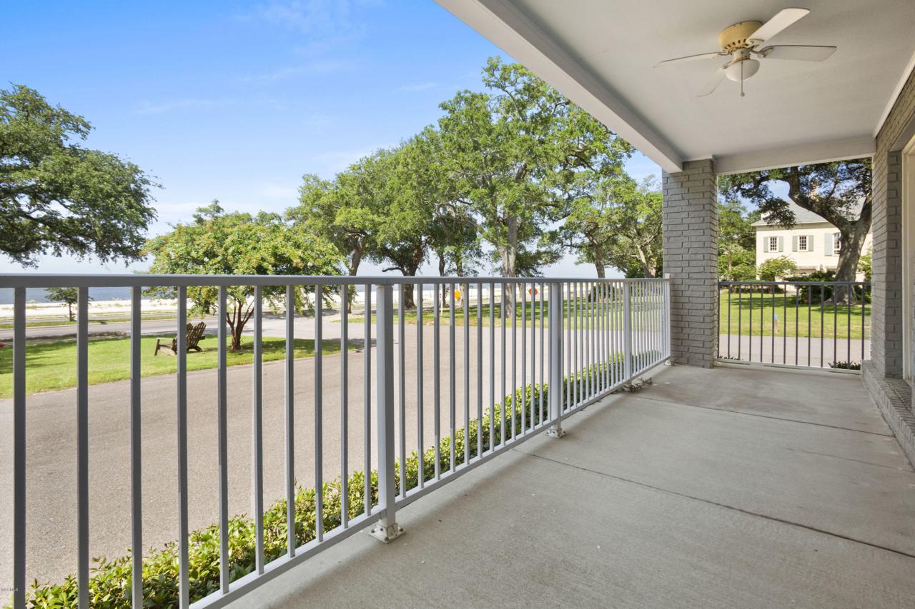 1282 Beach Blvd - Photo 1