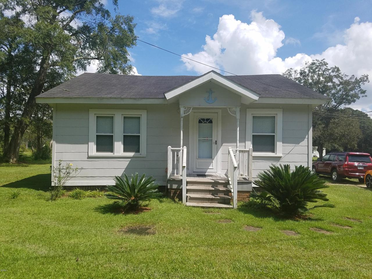 8916 Highway 613 - Photo 1