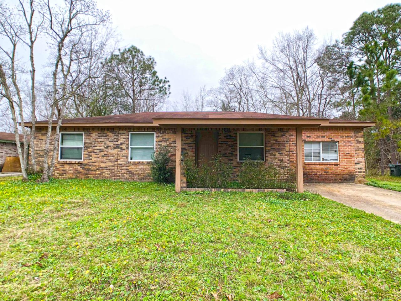 1712 Kingfisher Dr - Photo 1