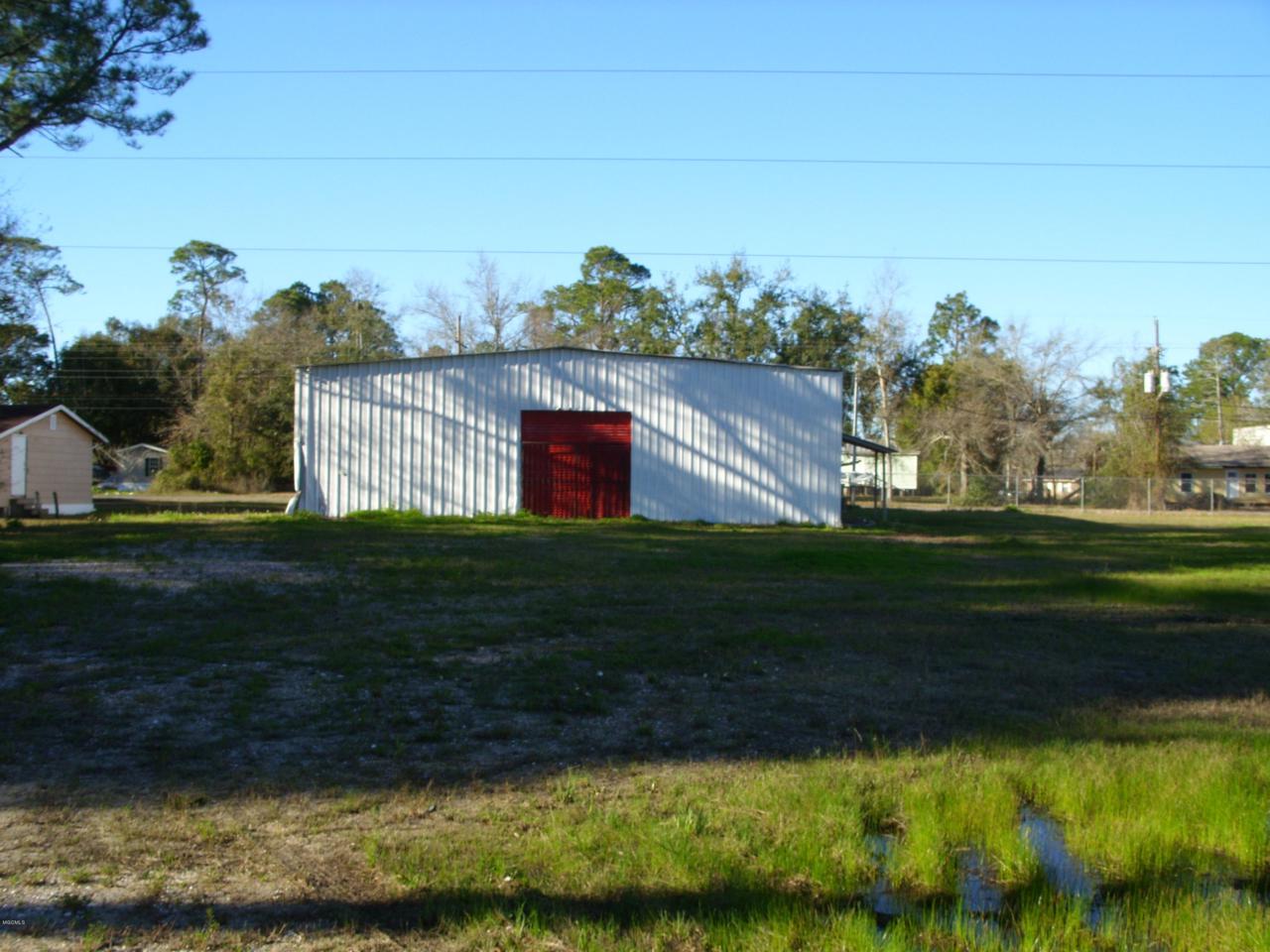 6418 Shortcut Rd - Photo 1
