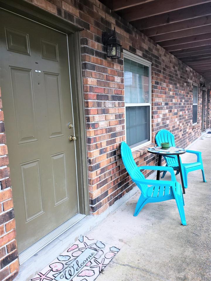 1550 Second St - Photo 1