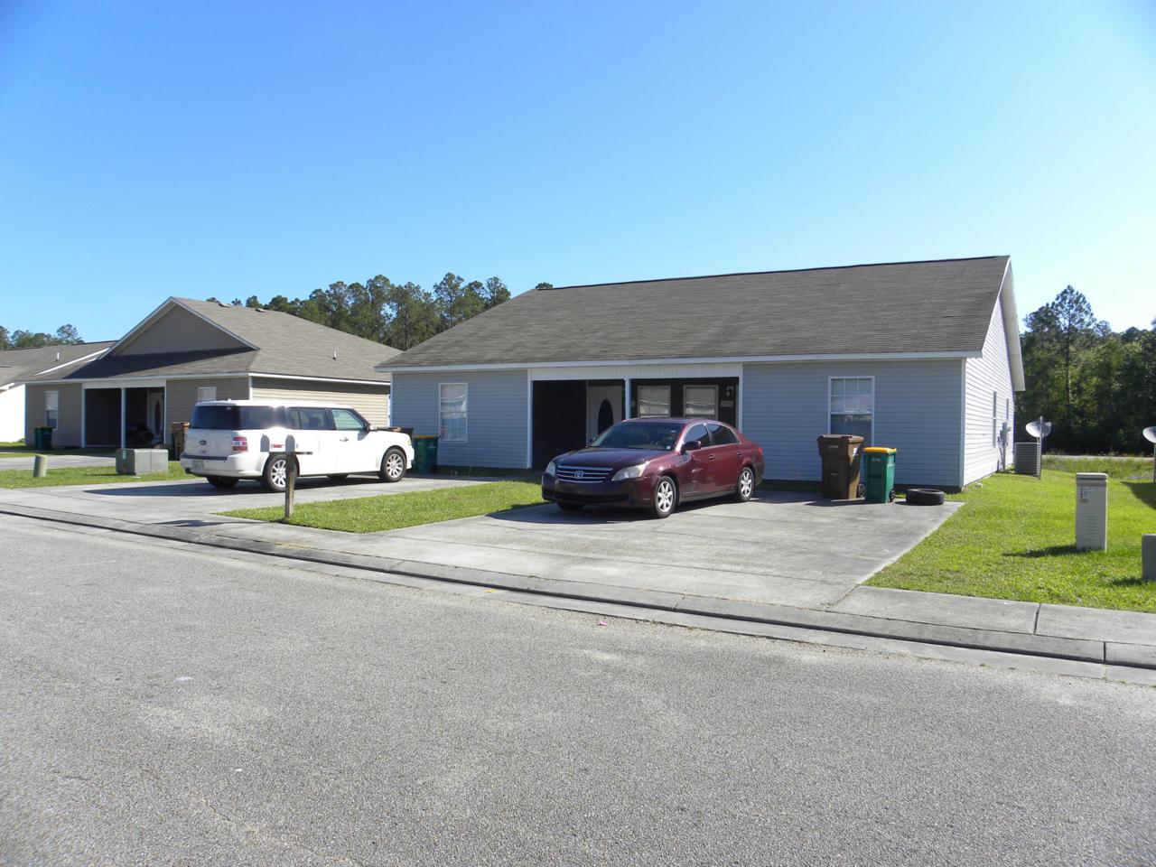 17209 Avondale Cir - Photo 1