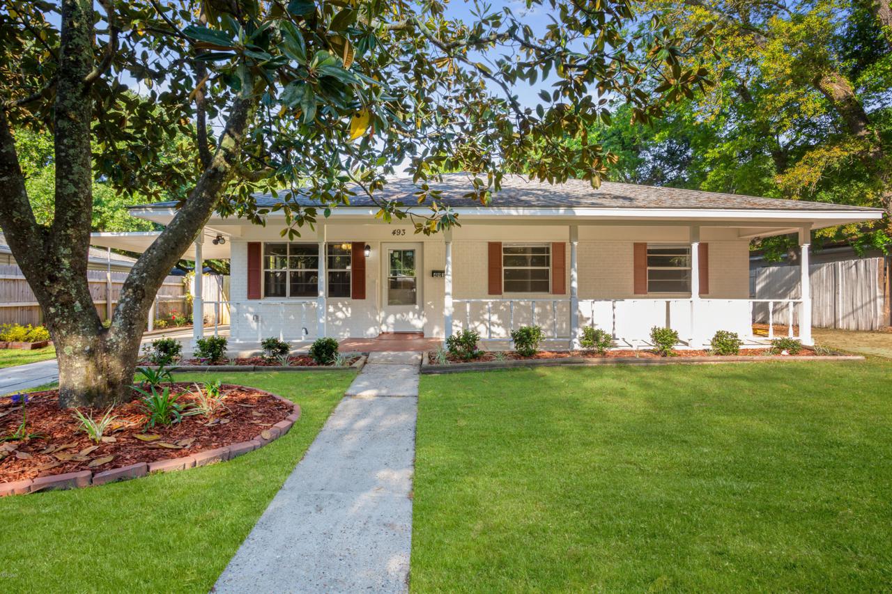 493 Gay Ave - Photo 1