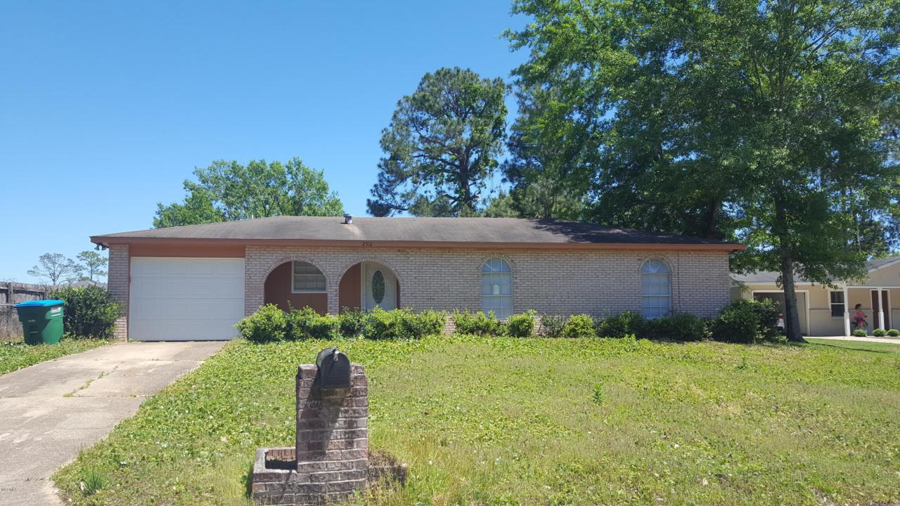 2512 San Jacinto St - Photo 1