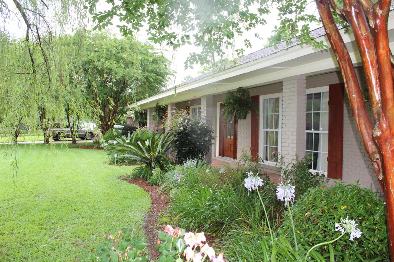2 Bayou View Dr - Photo 1