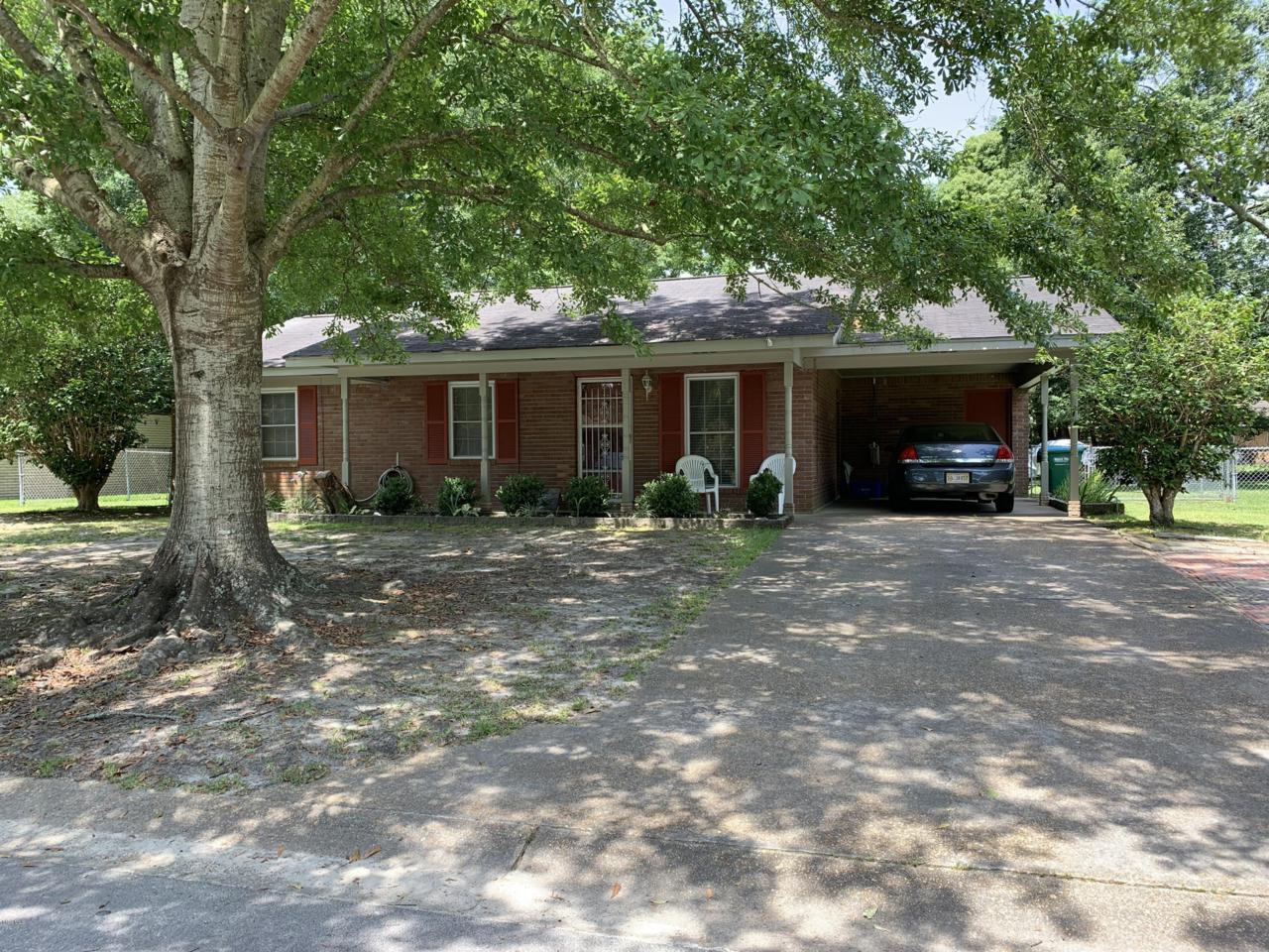 130 Gahan Dr - Photo 1